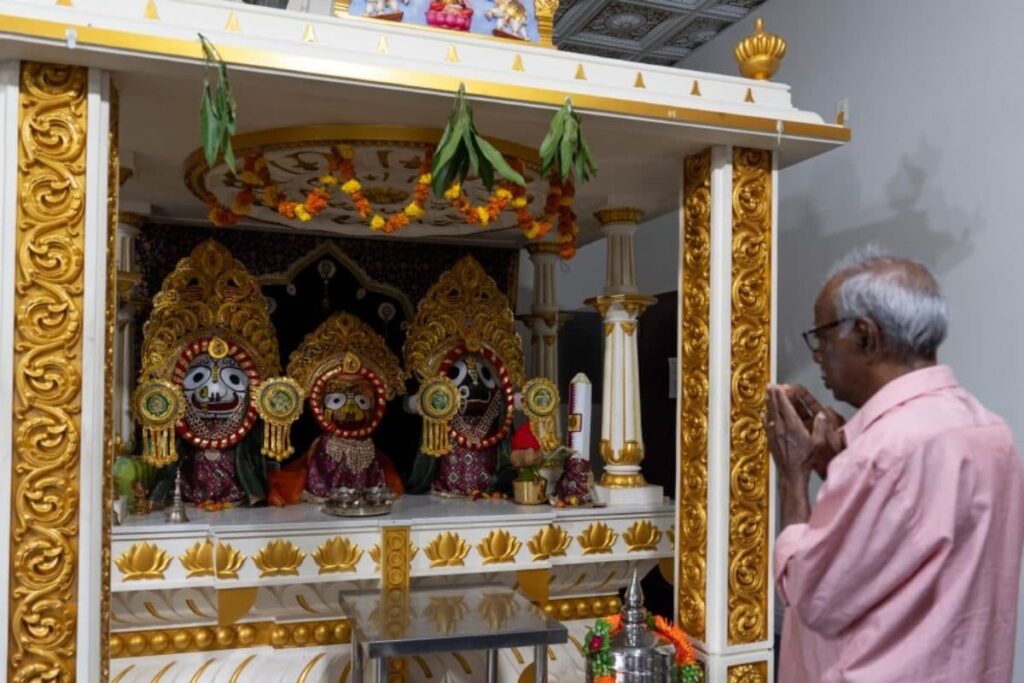 Devotees in Short Clothes Will Not be Allowed to Enter: Ghaziabad Temple Implements Strict Rules