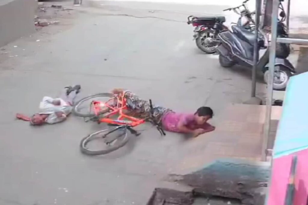 2 Students Electrocuted On Way To Home After Touching Hanging Electric Live Wire In Andhra Pradesh, 1 Killed