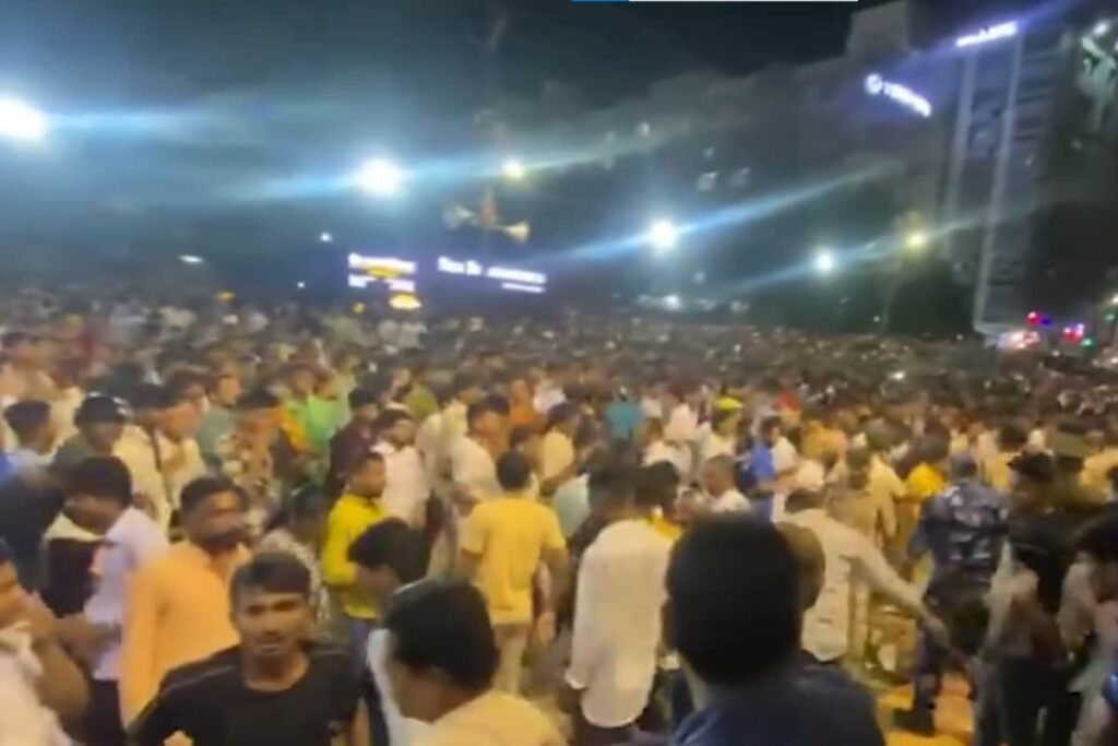 Stampede Like Situation At Patna Temple During Janmashtami Celebration | Video