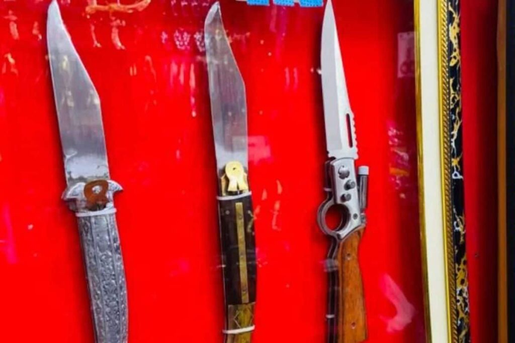 Here's How Rampuri Knife, A Bollywood Favourite With 125 Years Of Tradition, Is Made