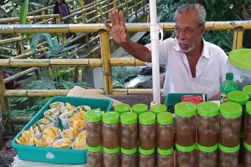 76-year-old Kerala Man Travels 30 Km Daily To Sell Wayanad's Honey-soaked Gooseberries