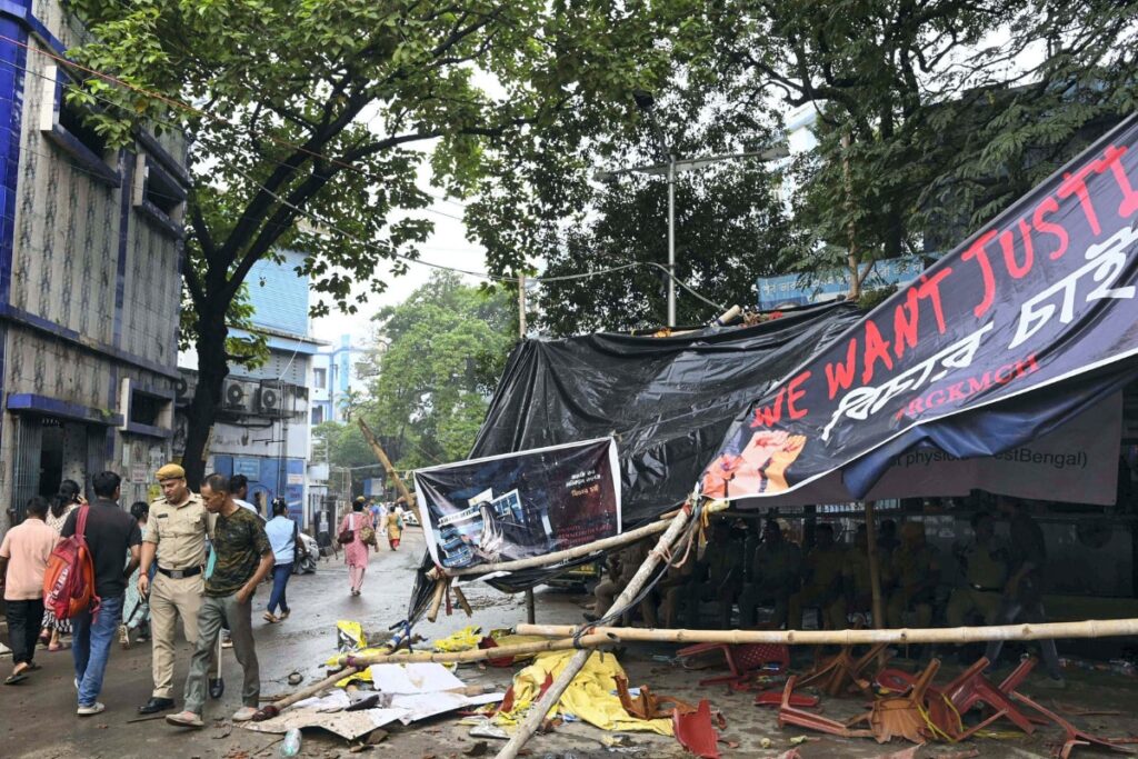 Kolkata Doctor Rape-Murder: CBI Quizzes 4 Trainee Doctors, To Question Former RG Kar Principal