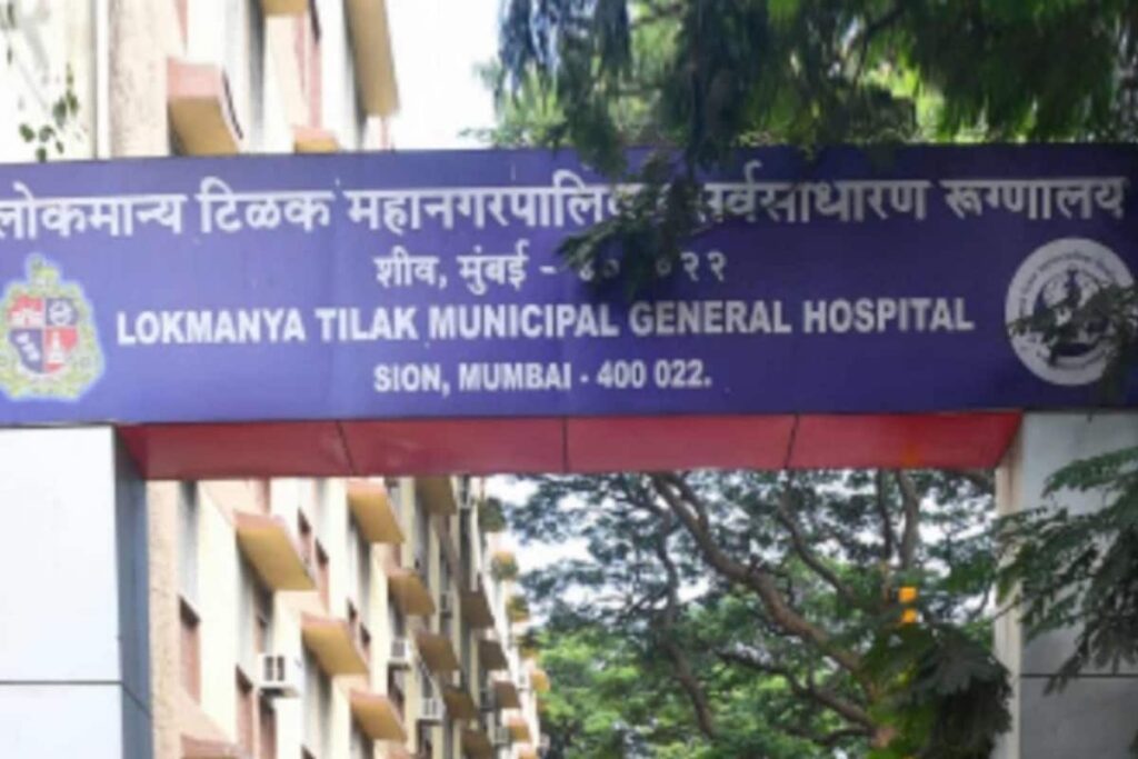 Mumbai Woman Doctor Assaulted By Drunk Patient, His Relatives At Sion Hospital Amid Outrage Over Kolkata Horror