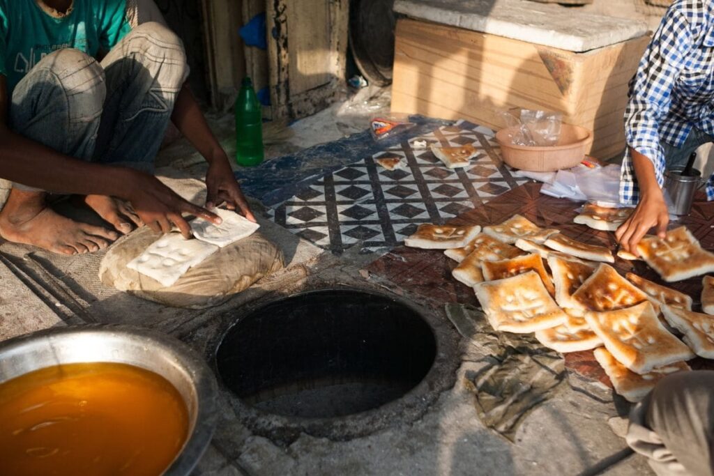 UP Sets Up Special Squad Amid Adulteration Complaints to Ensure Restaurants Serve Hygienic Food