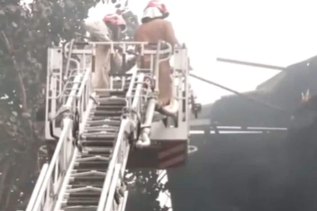 Fire at Furniture Market in Central Delhi, No One Injured