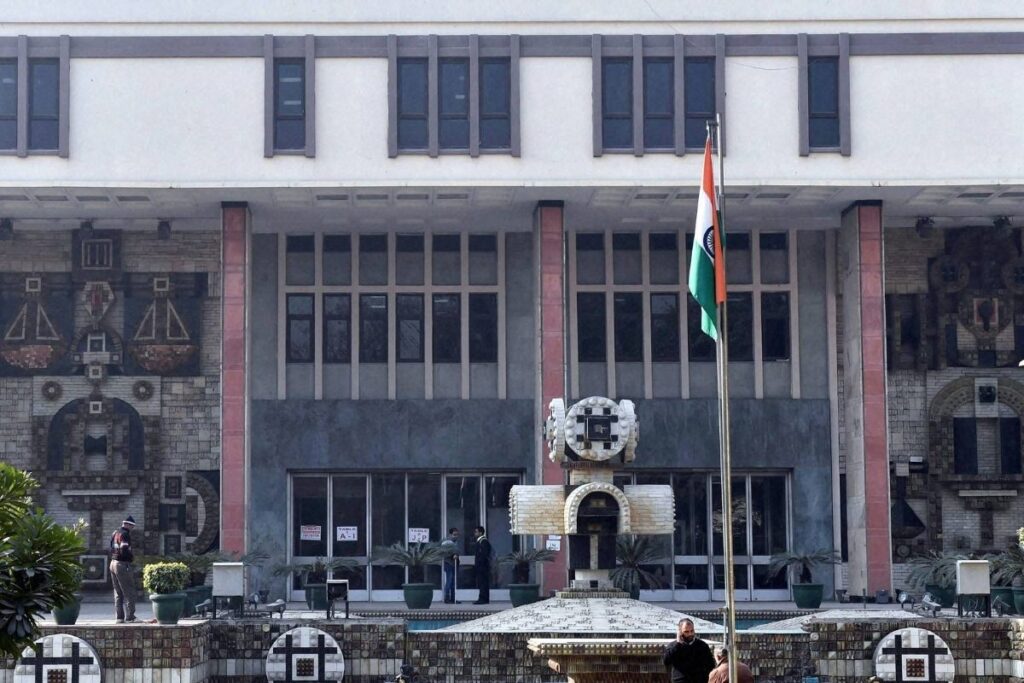 Festival Of Democracy Or Money Laundering, Asks Delhi High Court On Expenditure, Defacement During DUSU Polls