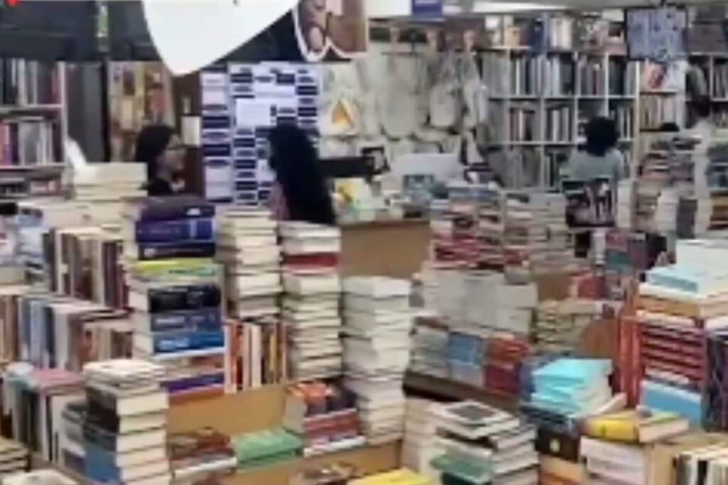 All About Mayi Gowda's Famous Blossom Book House In Bengaluru