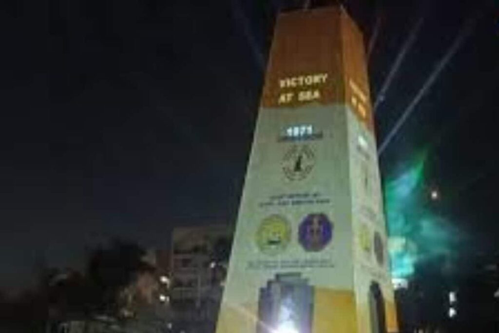 At Visakhapatnam's Sea Memorial, Laser Show Pays Tribute To Indian Navy