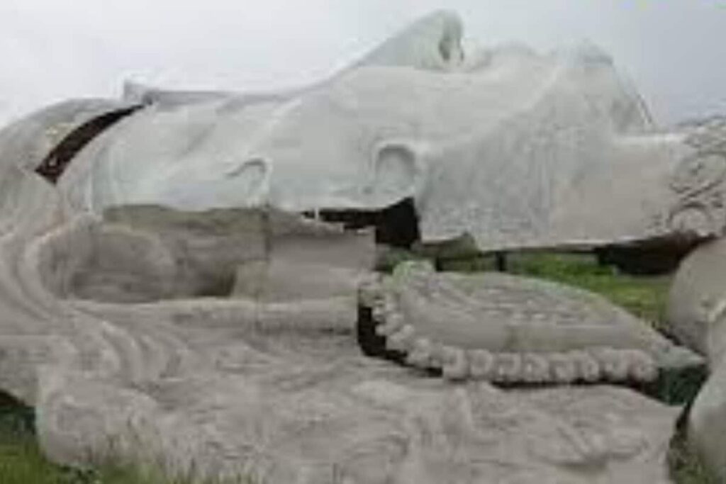 This Club In Bengal’s Nadia District To Make 111-feet-tall Durga Idol