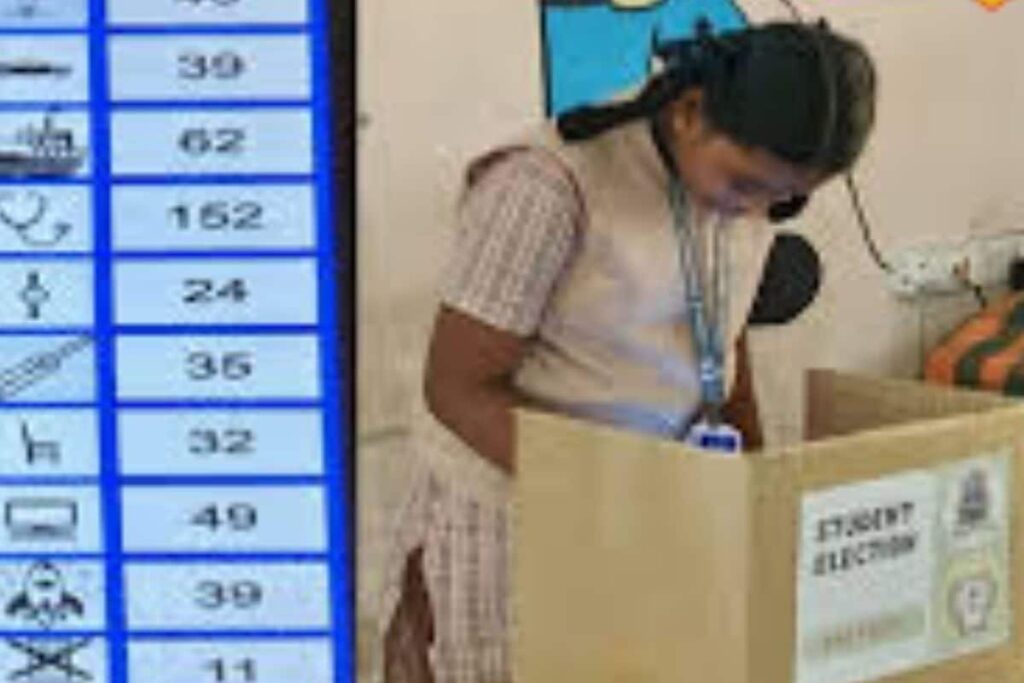 Coimbatore’s Masakkalipalayam School Holds First-ever Student Elections With EVMs