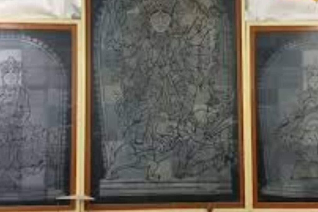 This Bengal Artist Creates Goddess Durga-themed Designs On Slates