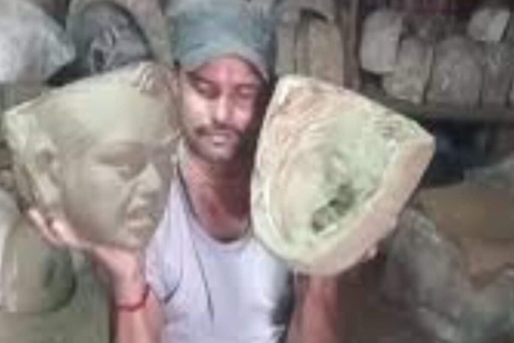 In Bengal, Face Of Goddess Durga’s Idols Are Made Specially From This Mud During Puja