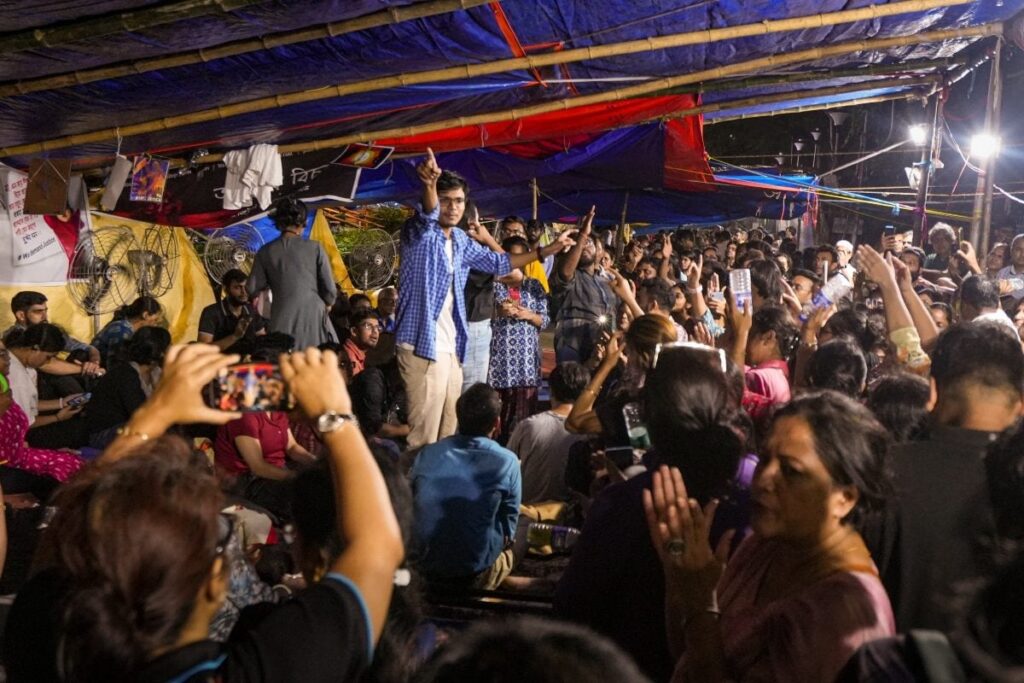 RG Kar Row: Junior Doctors Allege Police Pressure As Decorators Dismantle Setup At Protest Site