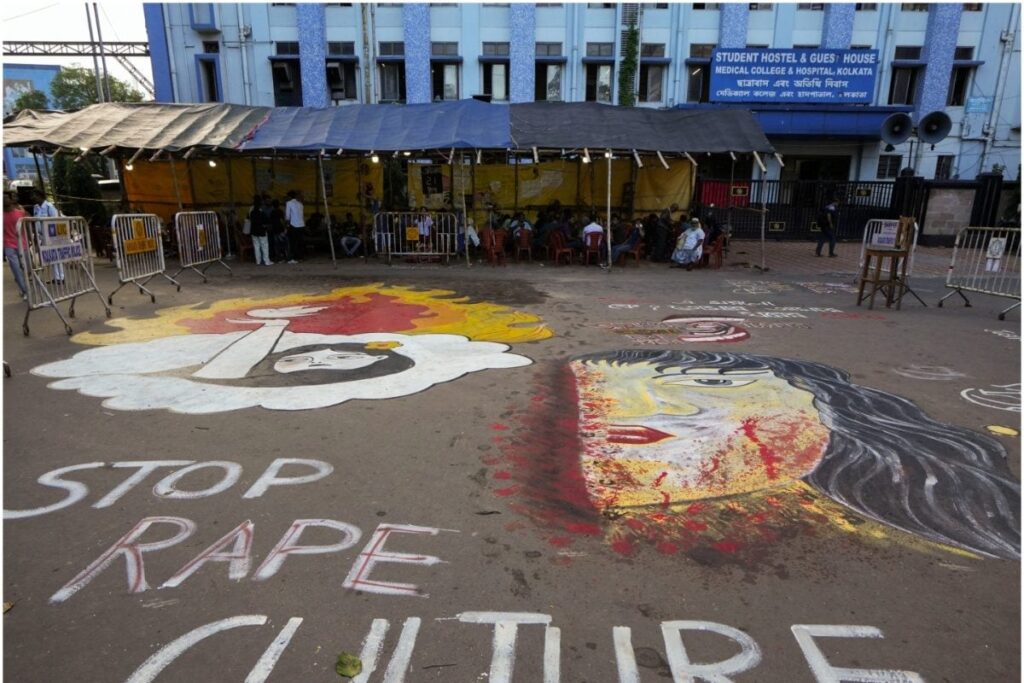 Kolkata Rape-Murder: Doctors Demand Top Cop's Resignation, Bengal Assembly to Debate Capital Punishment Bill | Top Points