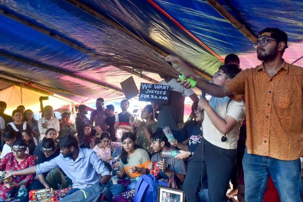 RG Kar Protests: Doctors Continue Stir, Seek Another Meet With Mamata, Demand Hospital Safety Reforms