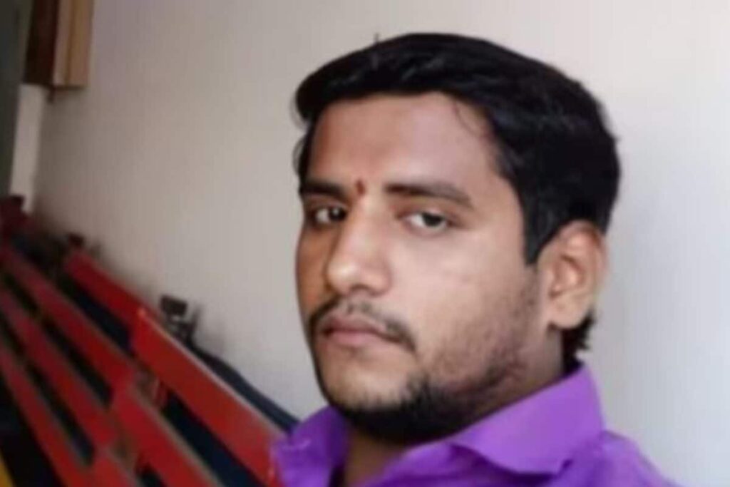 Akshay Shinde's Father Demands CCTV Video Of Crime Spot Route As Bombay HC Hears Badlapur Accused's Case