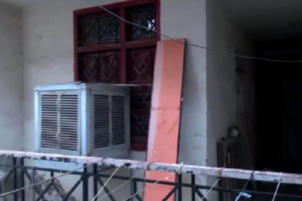 Man, 4 Daughters Found Dead At Delhi Residence, Police Suspect Suicide