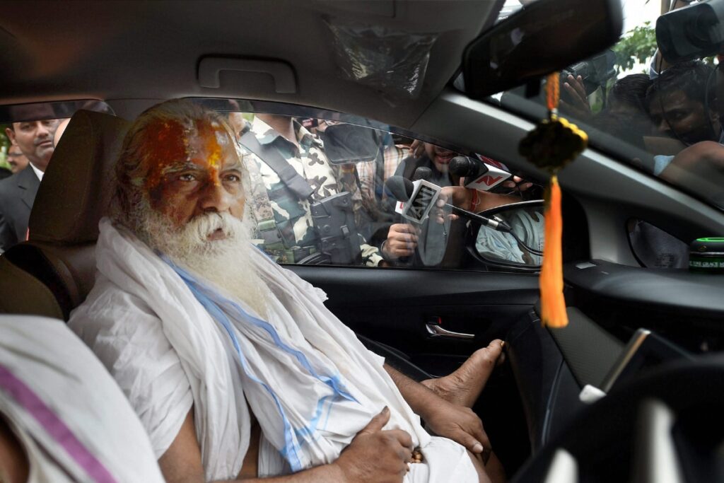 Ram Mandir Trust President Mahant Nritya Gopal Das in Critical Condition, Admitted to ICU in Lucknow