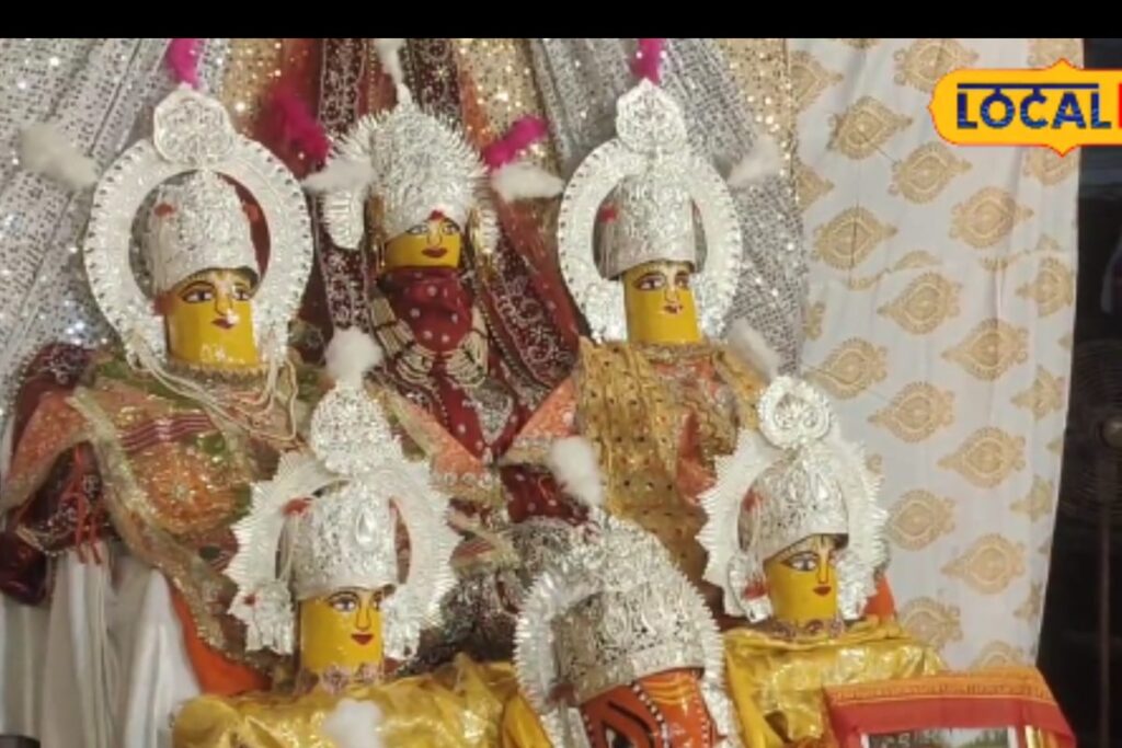 Agra’s Historic Ramlila Begins with Worship of 150-Year-Old Silver Crown