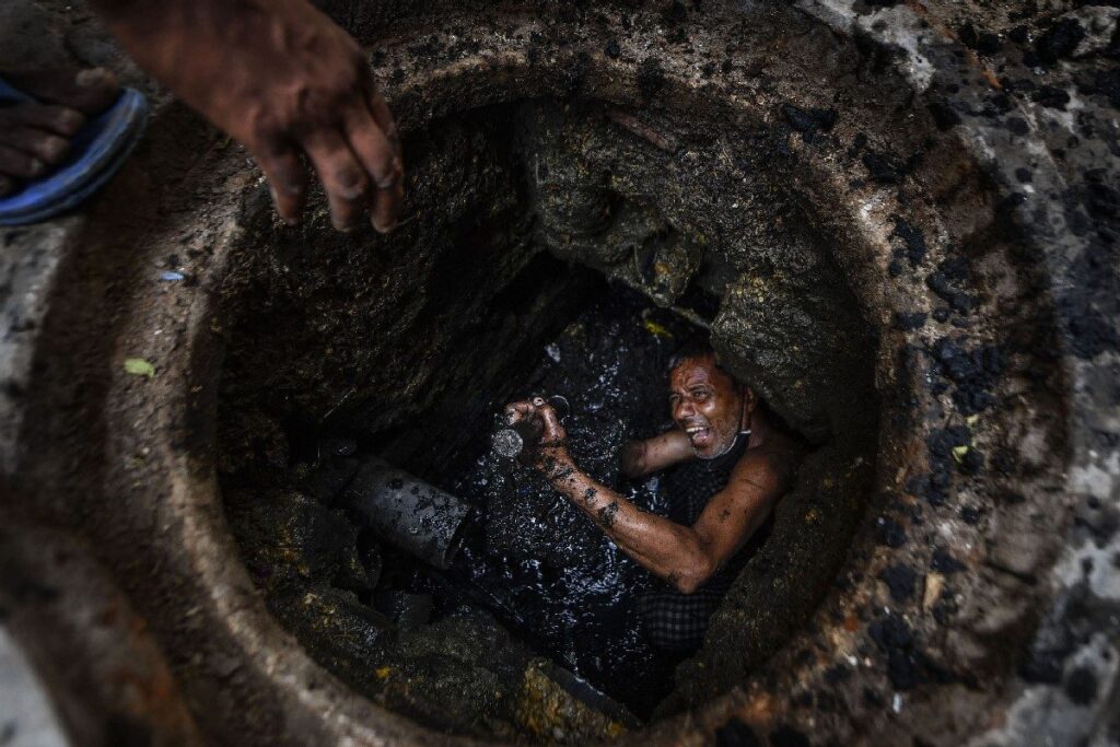 92% Sewage, Septic Tank Cleaners Are From SC, ST, OBC Groups: Govt Data