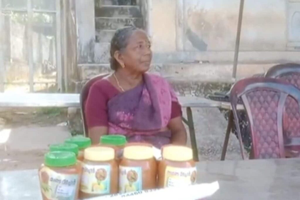 In Kerala's Kanyakulangara Market, Homemade Pickles And Snacks Are A Hit
