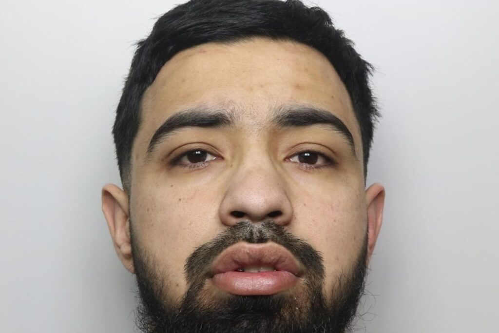 UK: Pakistani-Origin Man Convicted Of Murdering Indian Restaurant Manager With Stolen Range Rover