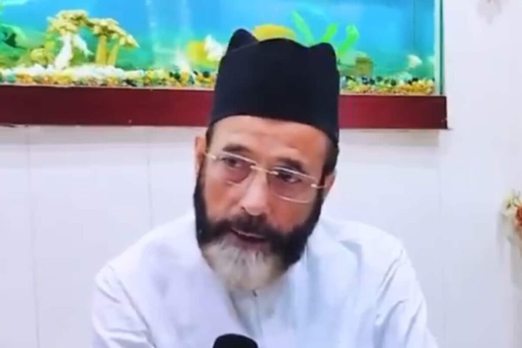 UP Islamic Cleric Calls RSS A ‘Terror Outfit’, Demands Ban On Bajrang Dal, VHP