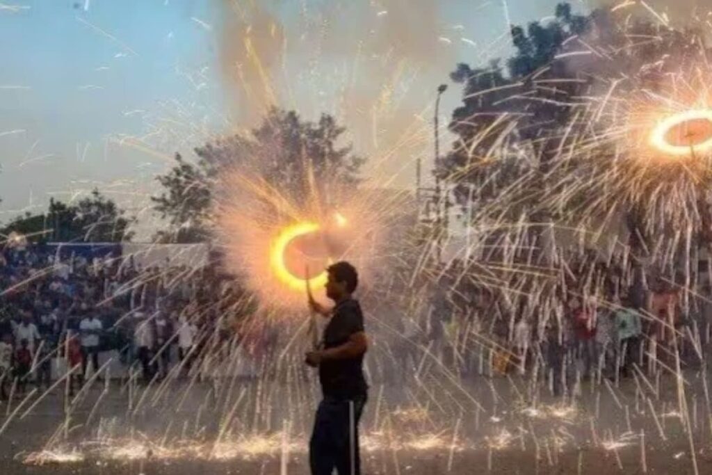 18% Delhi-NCR families Likely To Burn Firecrackers This Diwali: Survey