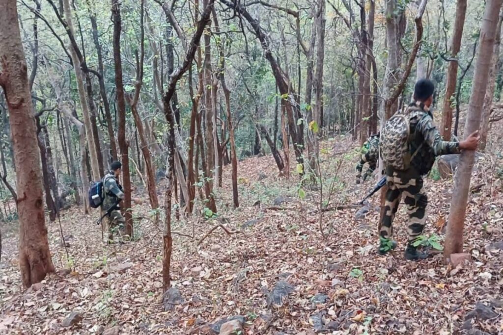 Chhattisgarh: Naxalites Kill Man Accused of Being Police Informer