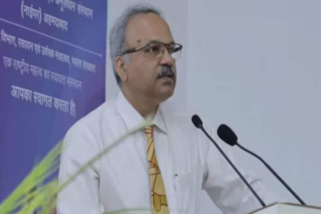 Govt Extends Deadline for India’s Top Drug Regulatory Position After Tepid Response