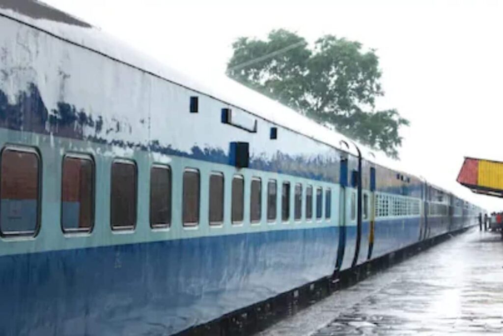 Indian Railways Introduces Special Navratri Meal At Over 150 Stations
