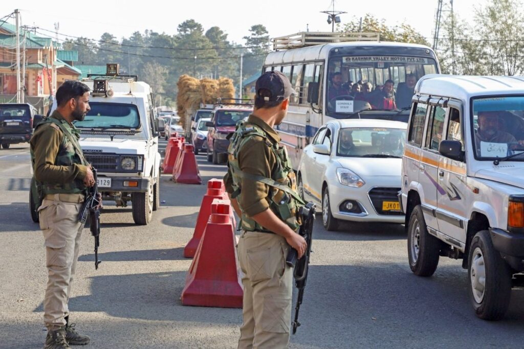Suspected Terrorists Fire Upon Army Vehicles in J&K's Akhnoor, Disfigure Temple Idols