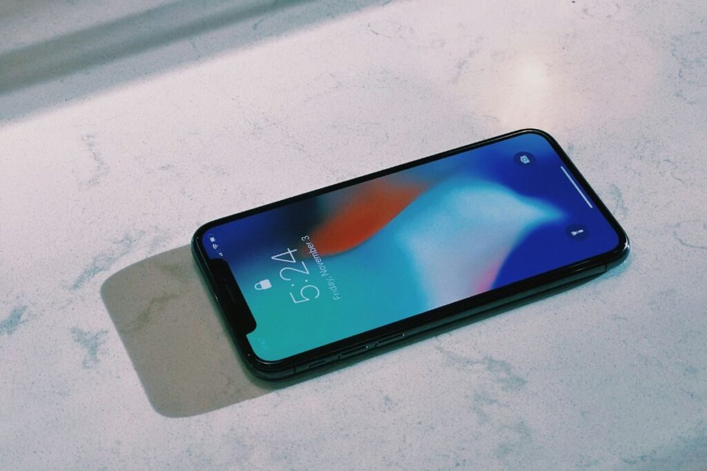 Man Orders iPhone With Cash On Delivery Option, Kills Courier Boy After Receiving Product