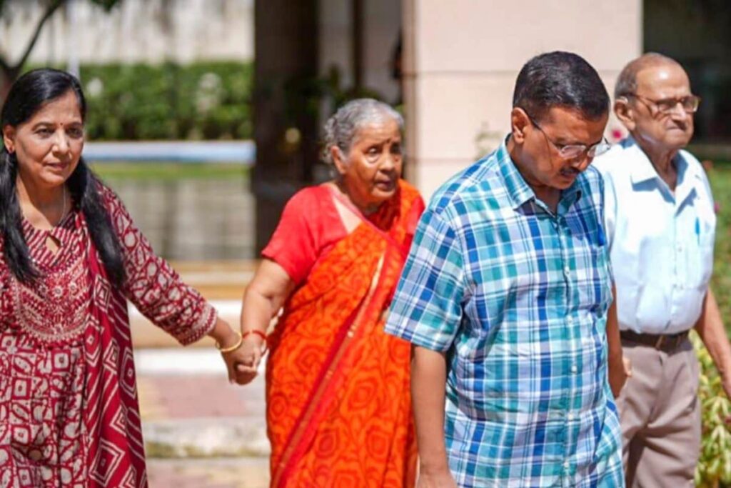 Arvind Kejriwal Vacates Official Residence, Moves to Party Colleague's Lutyens' Delhi Bungalow