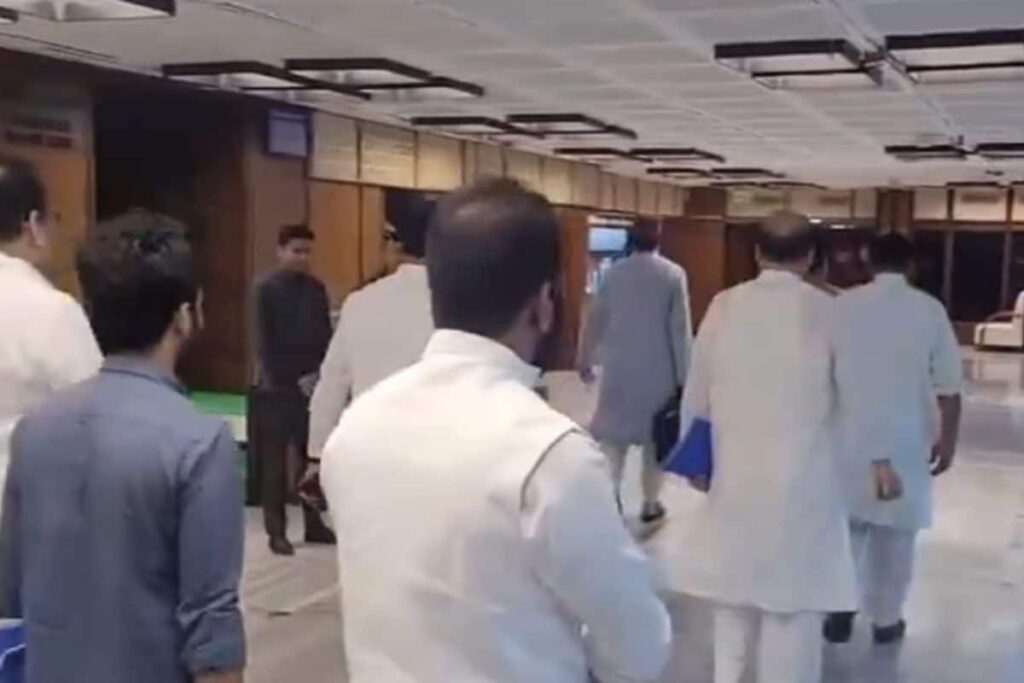 Opposition Members Walkout Of Waqf Bill Panel Meet Over Changes Made By Board