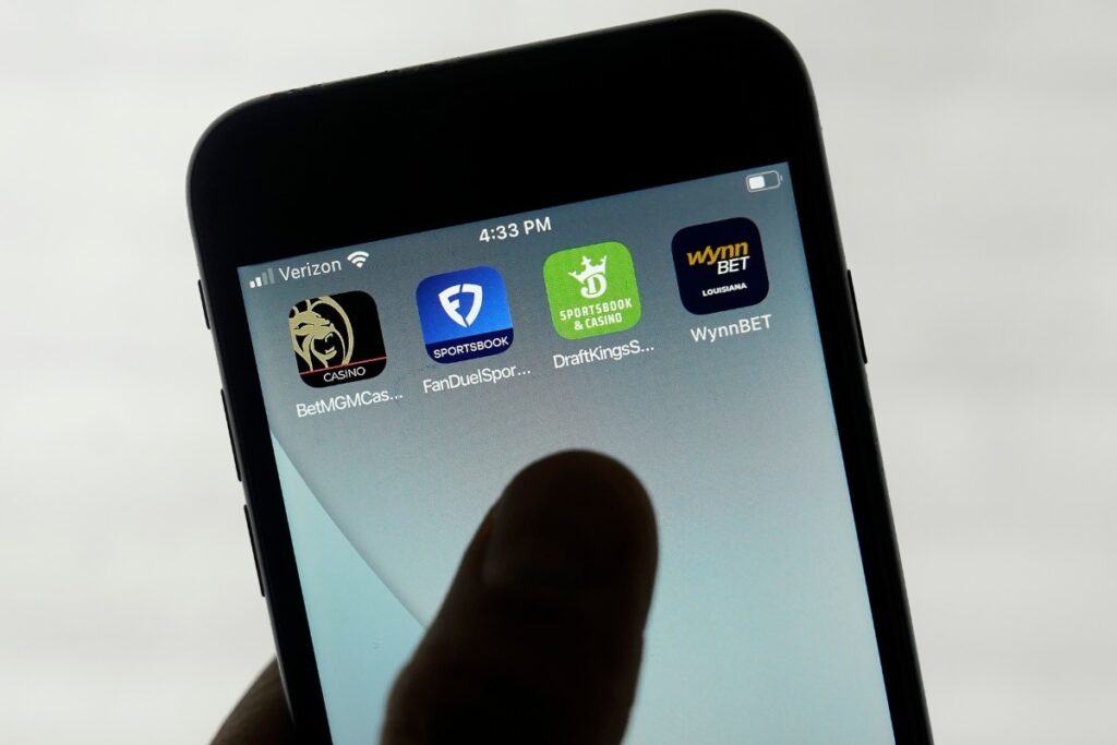 UP Kids Empty Parents' Bank Account in Online Games, Make Up Hacking Lie; Busted by Lawyer