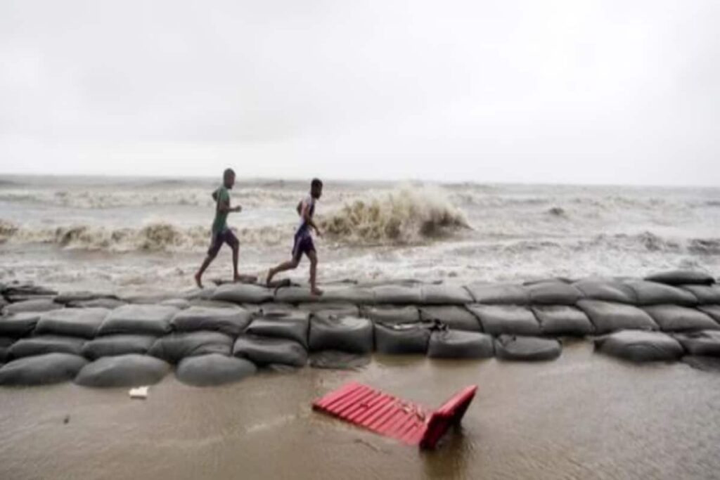 Cyclone Dana: Low-Pressure Area Over Bay Of Bengal Likely To Intensify Into Cyclonic Storm By October 23