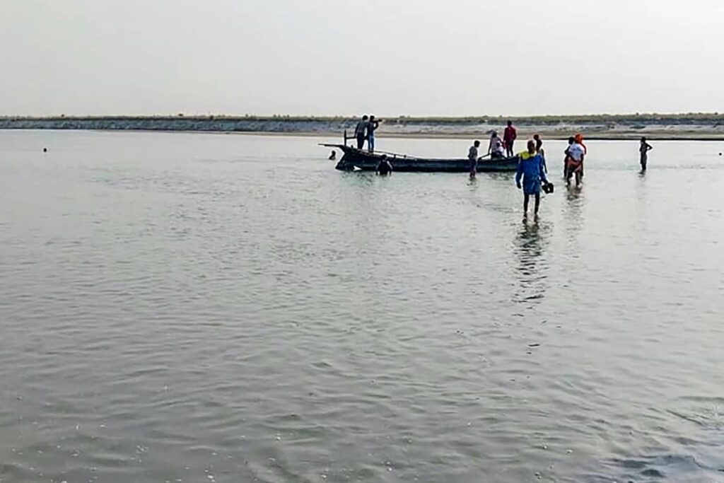 3 Siblings Found Dead in Gwalior, Mother Missing; Suicide Note Alleges Abuse by Husband