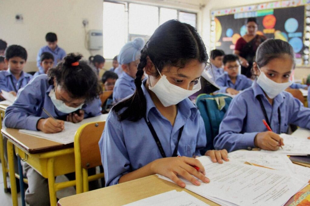 Kota: 10-Year-Old Girl Suffers Arm Fracture After Teacher Hits Her With Stick, FIR Lodged