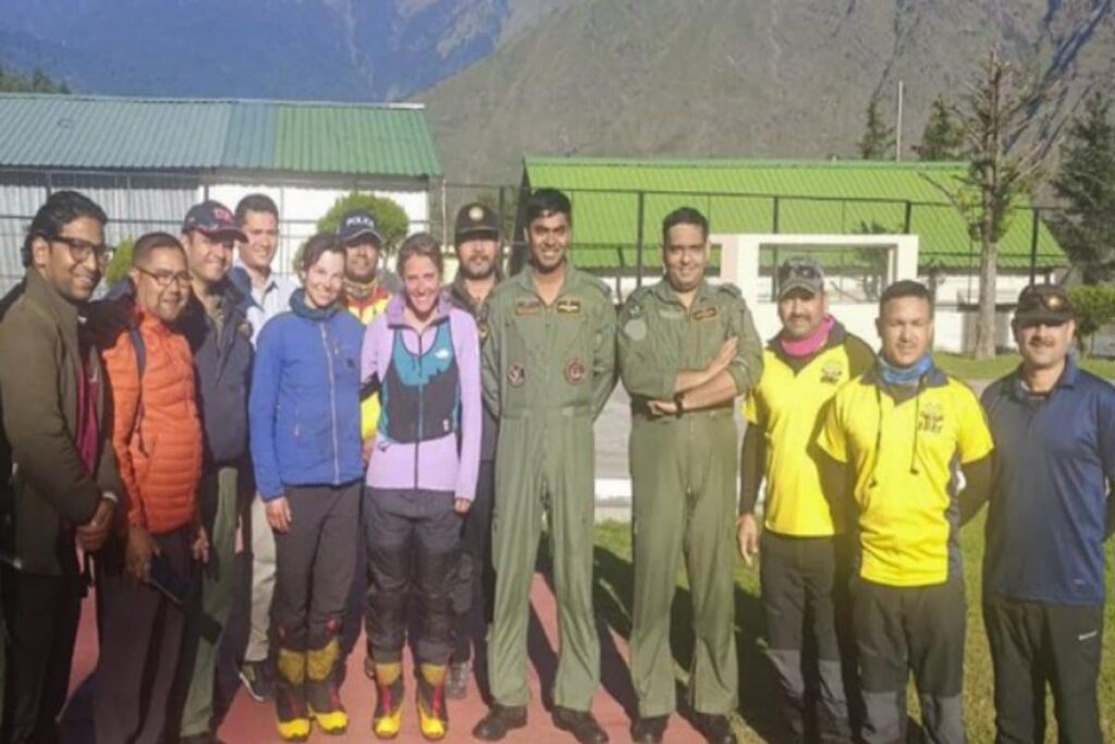 Uttarakhand: IAF Safely Rescues 2 Stranded Foreign Mountaineers After 3-day Ordeal