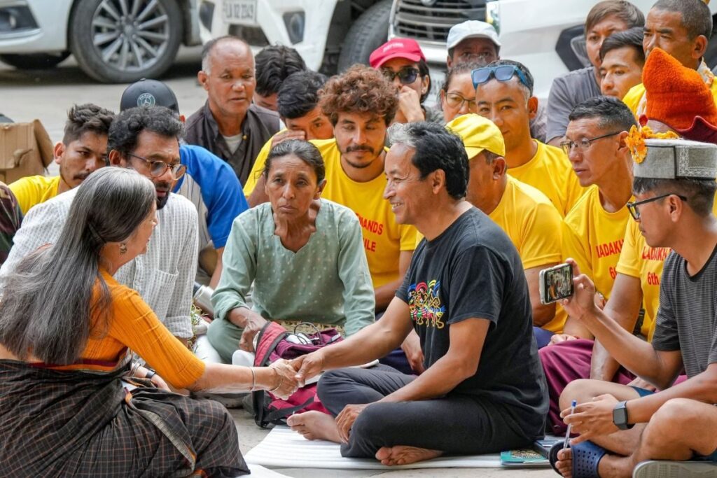 Sonam Wangchuk Breaks Fast; Home Ministry to Resume Talks with Ladakh Groups on December 3