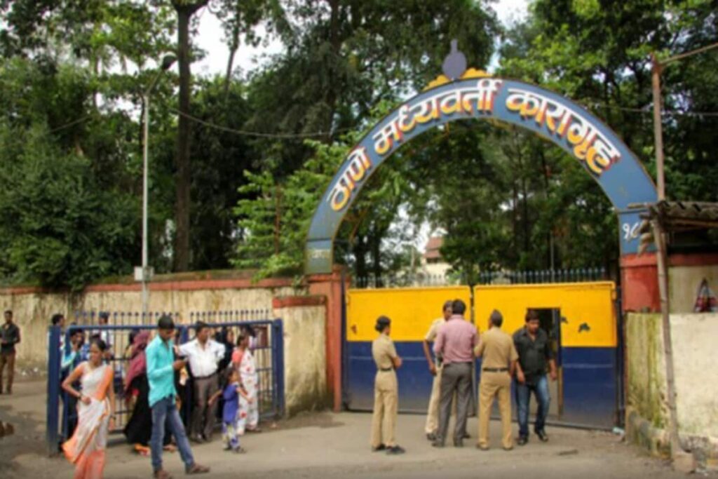 Mobile Legal Aid Clinic Set Up For Prisoners In Thane Central Jail