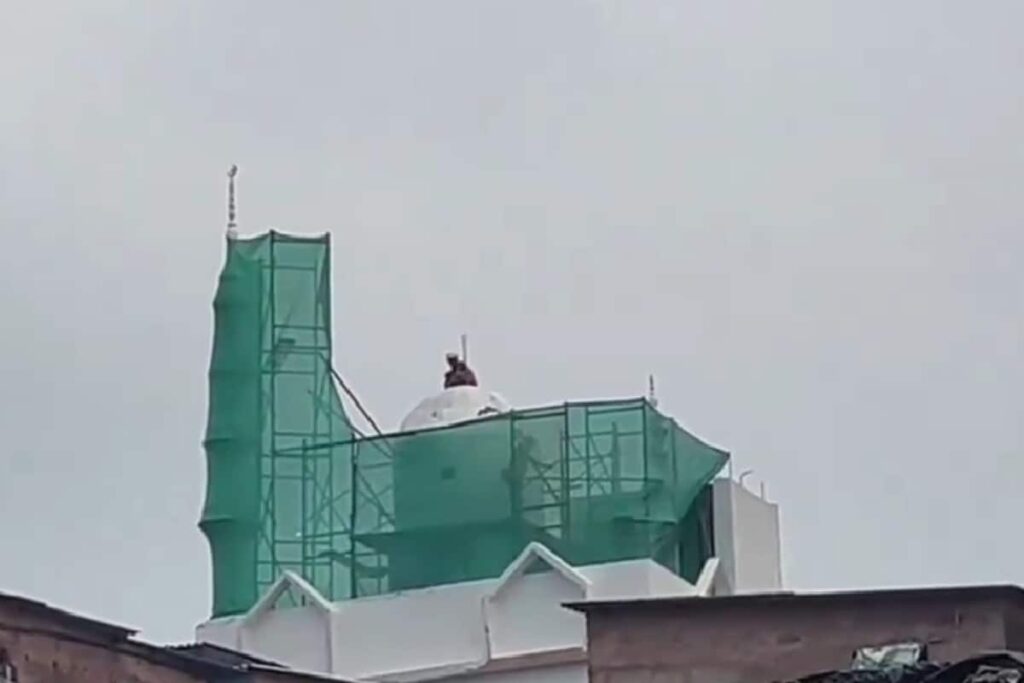 Demolition Of Illegal Portions Of Dharavi Mosque Begins Days After Massive Protest