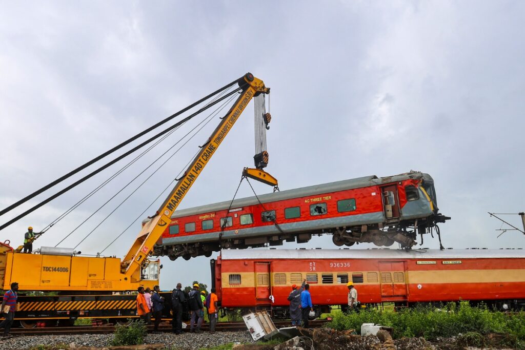 Tamil Nadu Train Collision: Railway Technical Team Suspects Sabotage Bid After Site Inspection