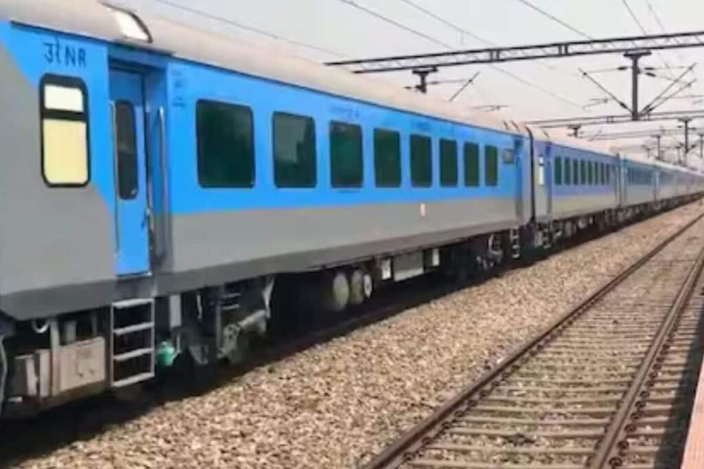 Railways To Run 250 Special Trains Today Amid Festive Rush Of Diwali, Chhath Puja