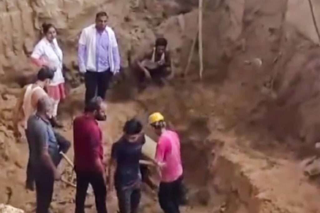 Gujarat Wall Collapse: 7 Workers Killed At Construction Site In Mehsana, Rescue Operations Underway