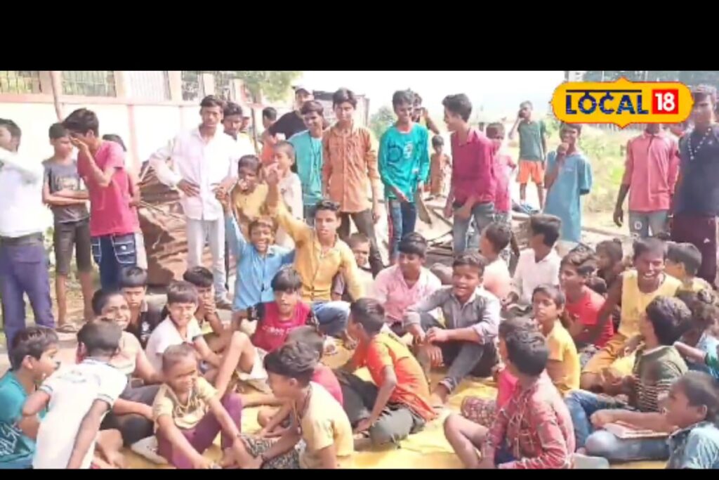 Bihar School Teachers Caught Drinking Alcohol On Field Trip With Students