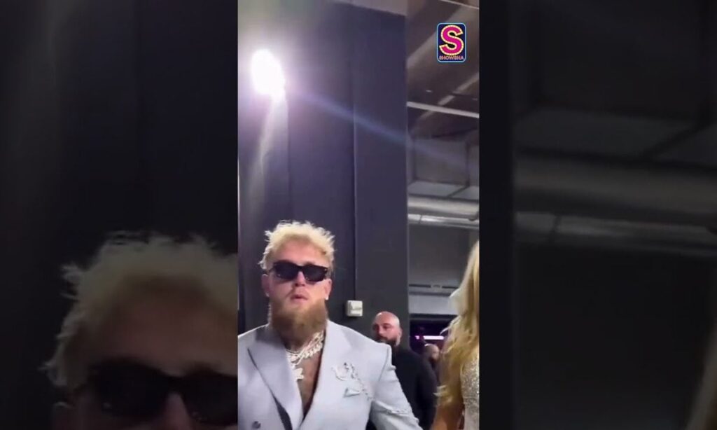 Jake Paul Makes A Grand Entry Before His Match With Mike Tyson | Mike Tyson Vs Jake Paul | N18S