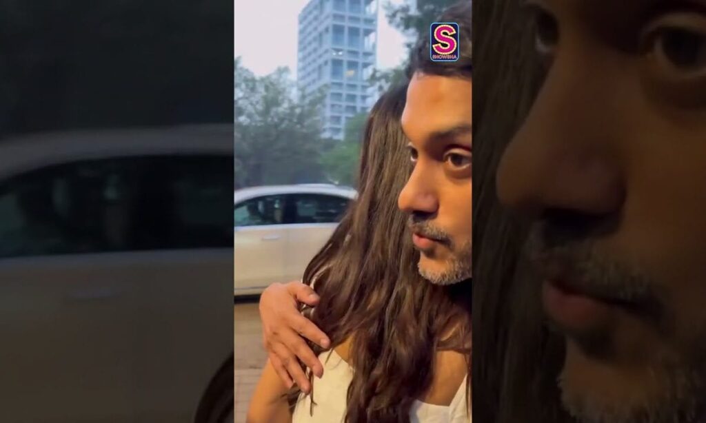 Suhana Khan Slays In White Dress As She Gets Papped | King Khan's Daughter | Suhana Khan | N18S