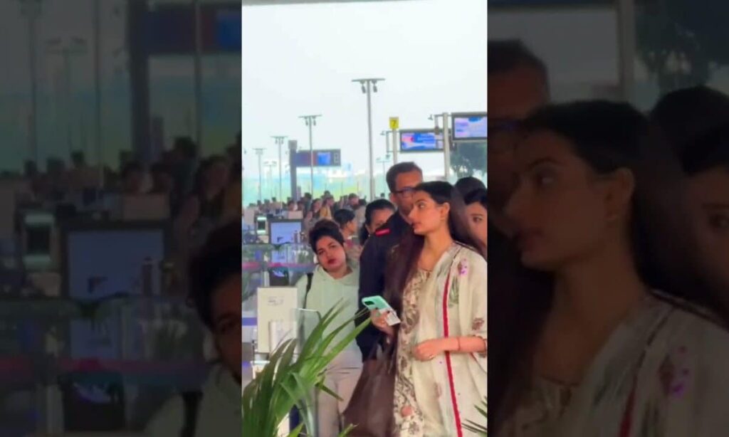 Mama-To-Be Athiya Shetty Papped At Airport, Looking Beautiful |#shorts N18S #cricket #entertainment